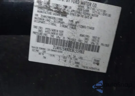 2014 Lincoln Mkt Livery z USA, uszkodzony, nr VIN 2LMHJ5NK0EBL55988